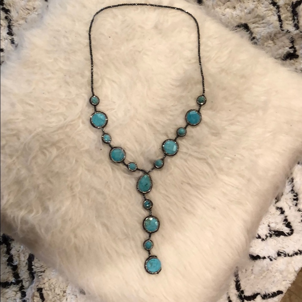 Blue stone with sparkle hanging necklace